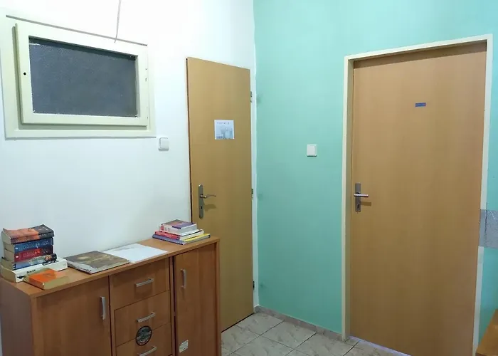 Location In - Old Town *